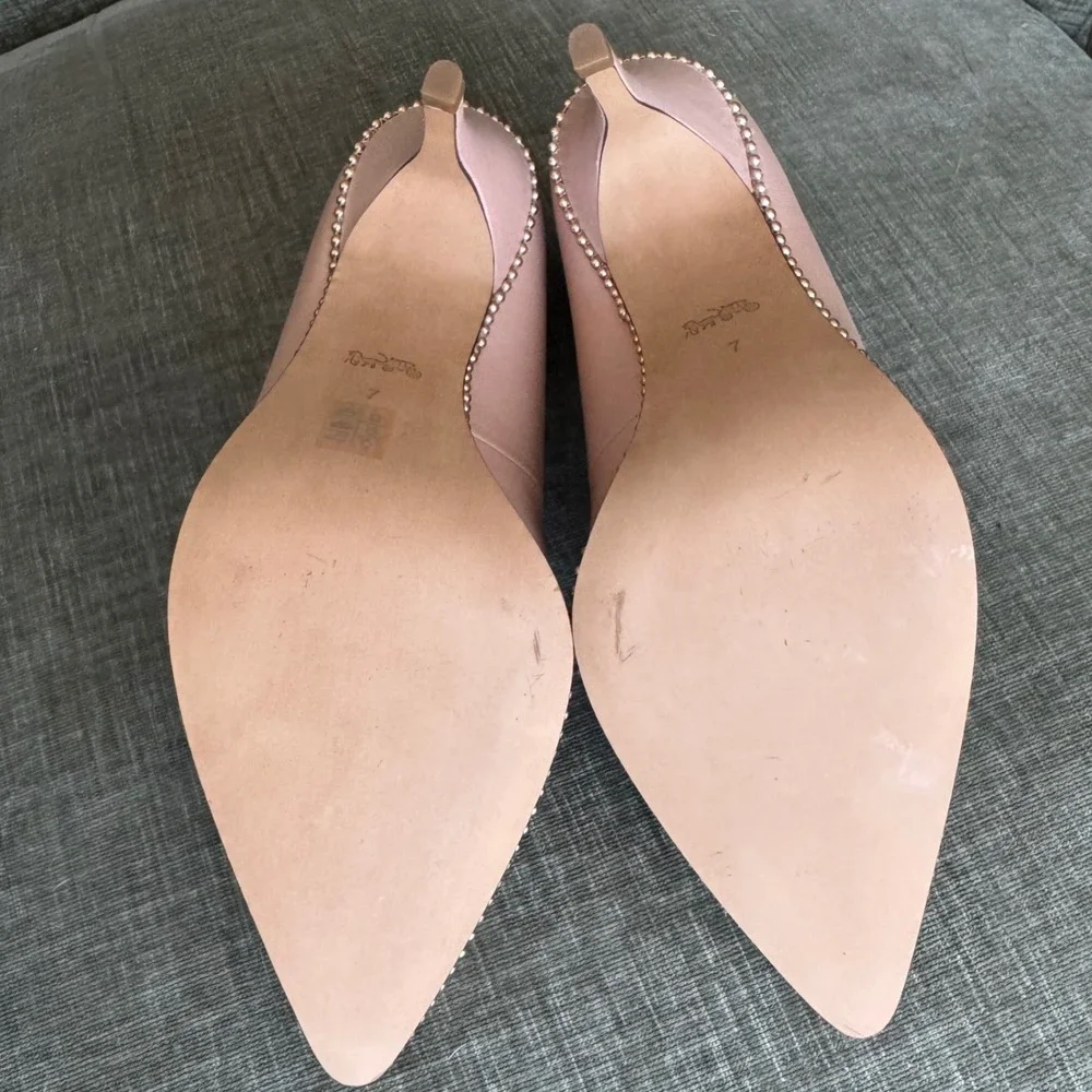 Coach Parker Ballchain Pumps Nude Heels 7 Leather Pointed Toe w/ COA - Picture 4 of 10